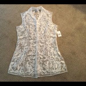 Women’s Top Sheer embroidered sleeveless
